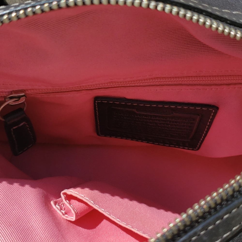 Nice original Coach purse - leather